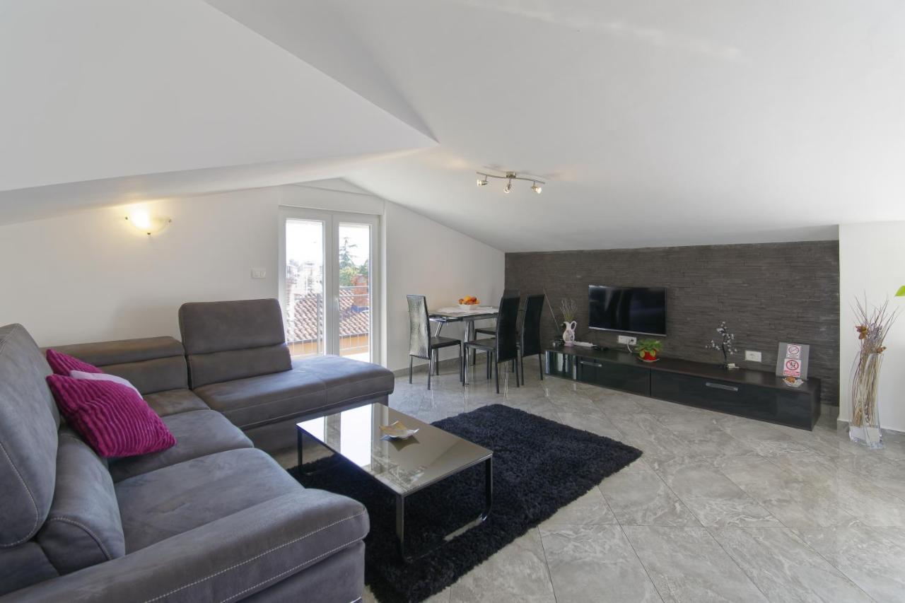 Apartments Goran By Rent Istria Umago Exterior foto