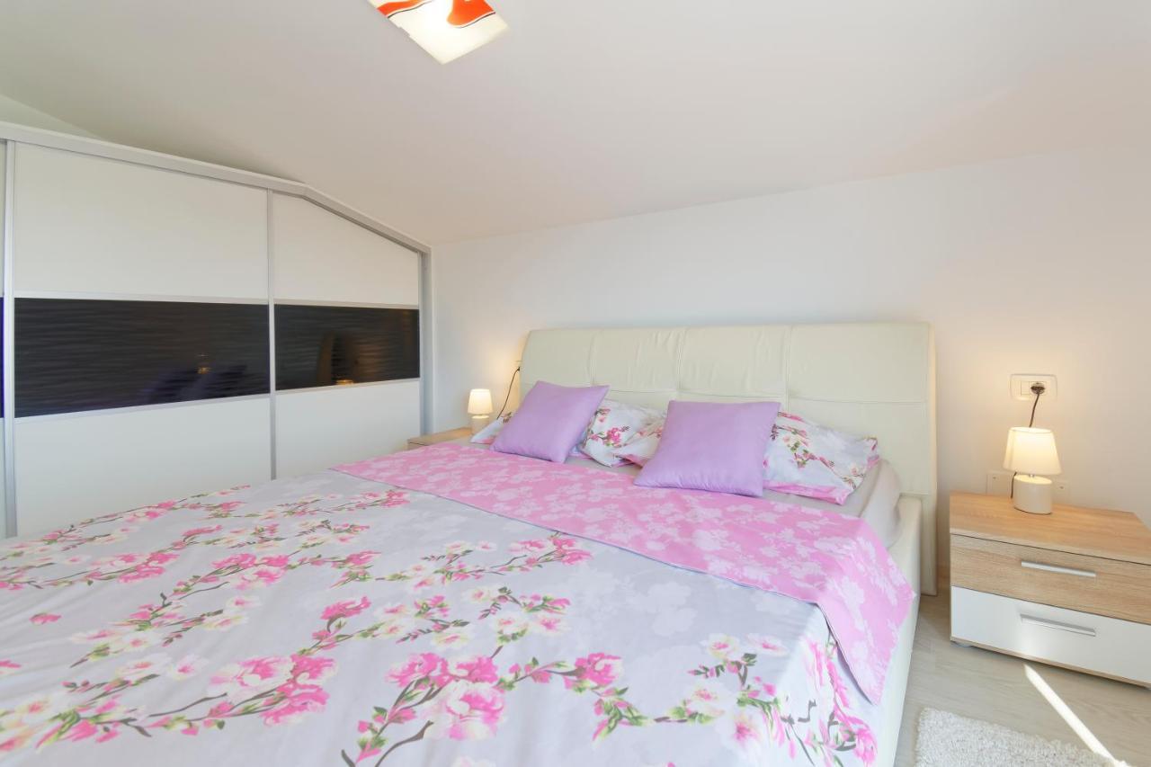 Apartments Goran By Rent Istria Umago Exterior foto