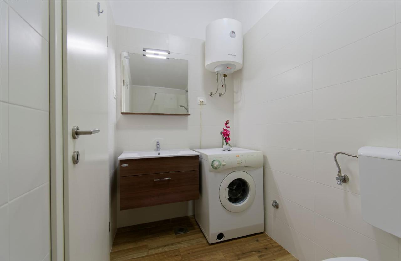 Apartments Goran By Rent Istria Umago Exterior foto