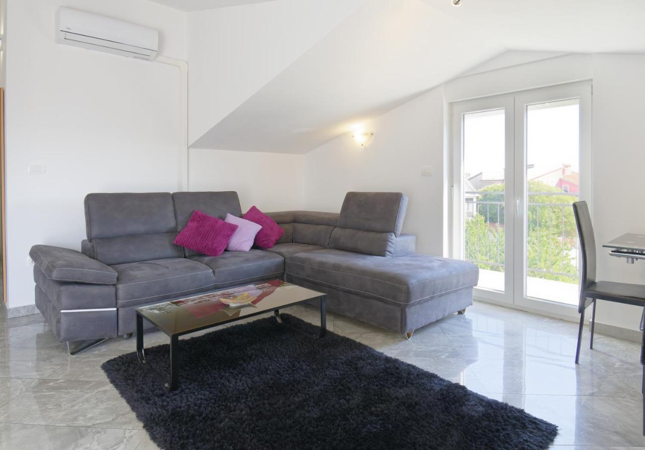 Apartments Goran By Rent Istria Umago Quarto foto
