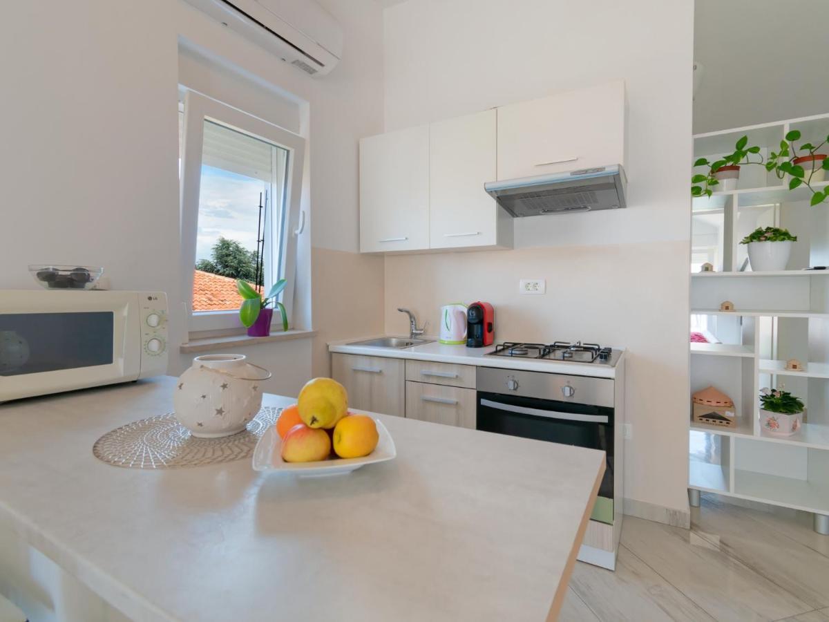 Apartments Goran By Rent Istria Umago Exterior foto
