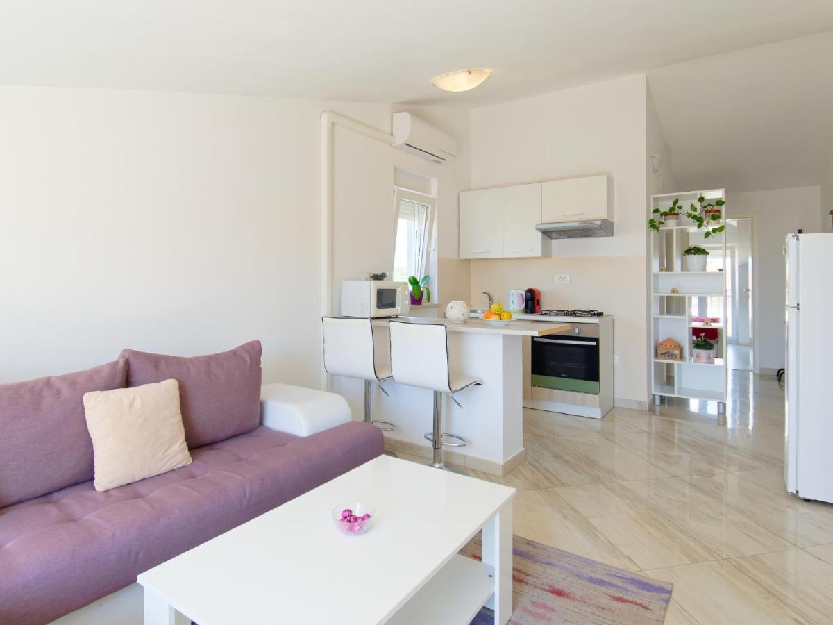 Apartments Goran By Rent Istria Umago Exterior foto
